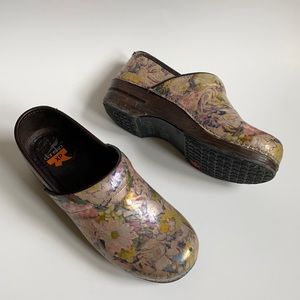 Dansko Shoes